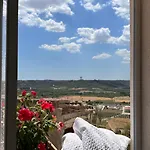 بيت للعطل Palazzo Ammicc برنالدا