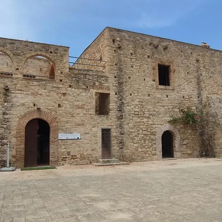 Palazzo Ammicc Casa vacanze *