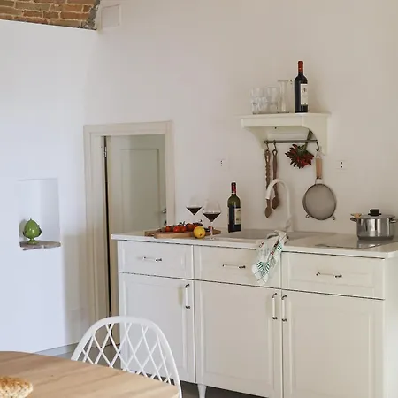 בית נופש Palazzo Ammicc *
